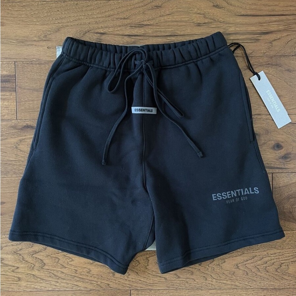 ESSENTIALS Fear of God Black Men Short